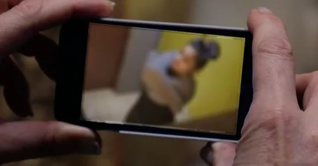 ସ୍ୱାମୀଙ୍କୁ ବାହାରେ ରହିବାକୁ କହି ଗୁପ୍ତରେ ପତ୍ନୀଙ୍କ ଅଶ୍ଳୀଳ ଭିଡିଓ ସୁଟ୍‌ କରୁଥିଲେ ଡାକ୍ତର, ଝରକା ଫାଙ୍କରୁ ଦେଖି ପକାଇଲେ ସ୍ୱାମୀ