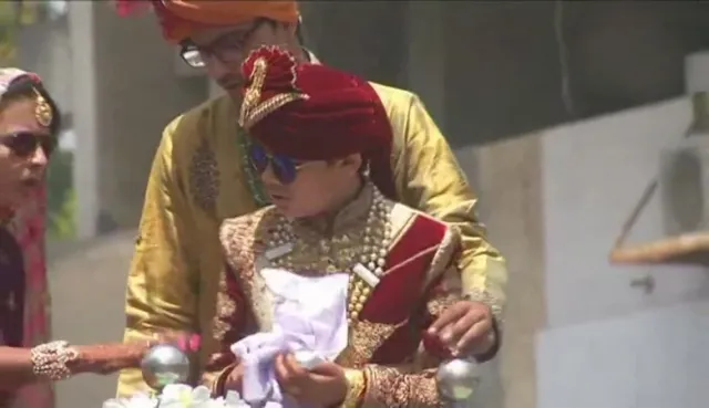 ଆଭିଜାତ୍ୟର ଜୀବନ ଛାଡ଼ି ଜୈନଦୀକ୍ଷା ଗ୍ରହଣ କଲେ ୧୨ ବର୍ଷର ବାଳକ!