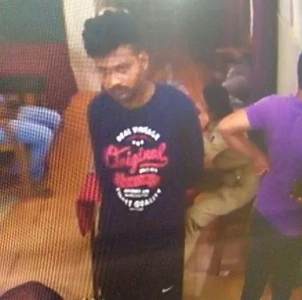 ଛାତ୍ରୀଙ୍କ ଅଶ୍ଳୀଳ ଭିଡିଓ ଭାଇରାଲ ଧମକ, ଯୁବକ ଗିରଫ