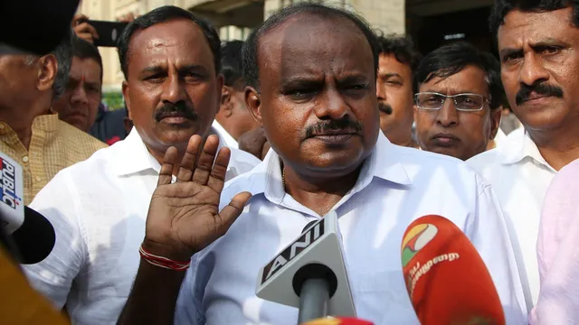 ପୁଣି କର୍ଣ୍ଣାଟକ ସରକାର ଉପରେ ବିପଦର କଳାବାଦଲ, କାହିଁକି ଜାଣନ୍ତୁ