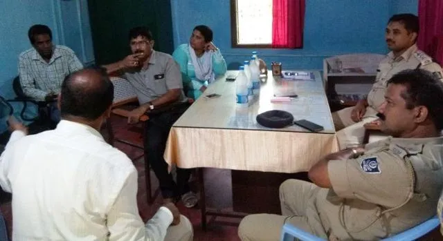 ଶୌଚାଳୟ କାମ ବିଲ୍‌ ପାଇଁ ଲାଞ୍ଚ ଅଭିଯୋଗ : ଚଢଉ ପାଇଁ ଆସି ମାଡ଼ ଖାଇଲେ, ଭିଜିଲାନ୍ସ ଟିମ୍‌କୁ ଉଦ୍ଧାର କଲା ପୁଲିସ