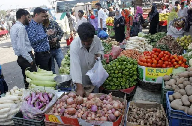 ପଲିଥିନ୍ ପାଇଁ ବିଏମ୍‌ସିର ମଲ୍‌ରେ ଚଢ଼ଉ