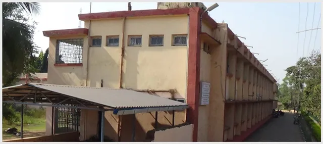 ଏଆଇସିଟିଇର ନିର୍ଦ୍ଦେଶନାମାକୁ ବେଖାତିର : ୩ ପାଠ୍ୟକ୍ରମରେ ନାମ ନଲେଖାଇବାକୁ ନିର୍ଦ୍ଦେଶ, ବନ୍ଦ ହୋଇଯିବ ଚୌଦ୍ୱାର ଆଇଟିଟି!