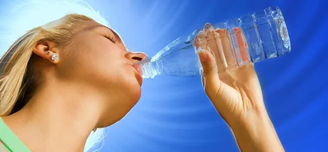 ସକାଳେ ବାସି ମୁହଁରେ ଜଳ ପିଇଲେ ମିଳିଥାଏ ଏସବୁ ଫାଇଦା