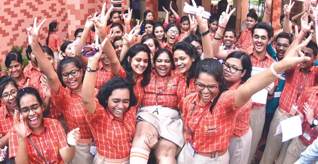 ଟପର୍‌ ତାଲିକାରେ ଛାଇଗଲେ ଛାତ୍ରୀ