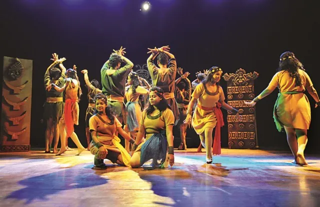 ‘ବିଦ୍ୟାକନକ’ ସୃଜନାନୁଷ୍ଠାନ ପକ୍ଷରୁ ରବୀନ୍ଦ୍ର ମଣ୍ଡପରେ ଚାଲିଥିବା ନାଟ୍ୟ ମହୋତ୍ସବ -୨୦୧୮