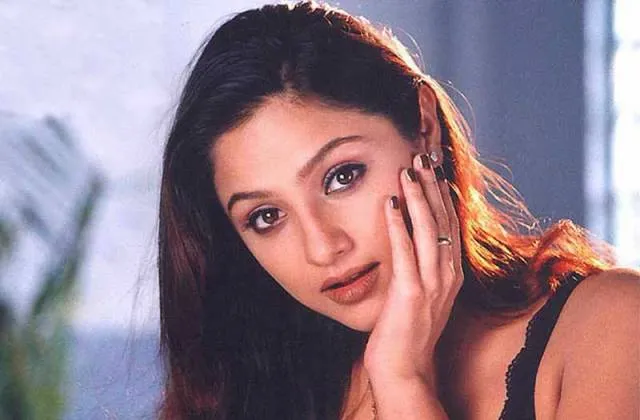 ଓଲିଉଡ ଷ୍ଟାର୍‌ ସିଦ୍ଧାନ୍ତଙ୍କ ପାର୍ଟନର୍‌ ବନିଥିବା ନାୟିକା ଏବେ ସାଉଥ୍‌ର ଟପ ଷ୍ଟାର୍‌ !