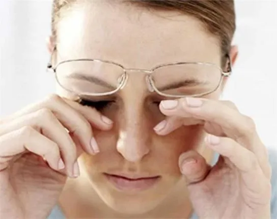 ଚଷମା ପିନ୍ଧିବାର ଇଛା ନ ଥିଲେ ଆପଣାନ୍ତୁ ଏହି ଉପାୟ