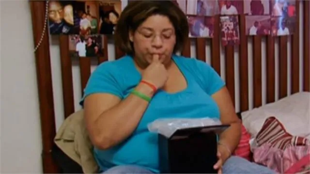 ସ୍ୱାମୀଙ୍କ ମୃତ୍ୟୁ ପରେ ୬ ବର୍ଷ ହେବ ତାଙ୍କ ଦେହାବଶେଷ ପାଉଁଶକୁ ଖାଉଛନ୍ତି ମହିଳା