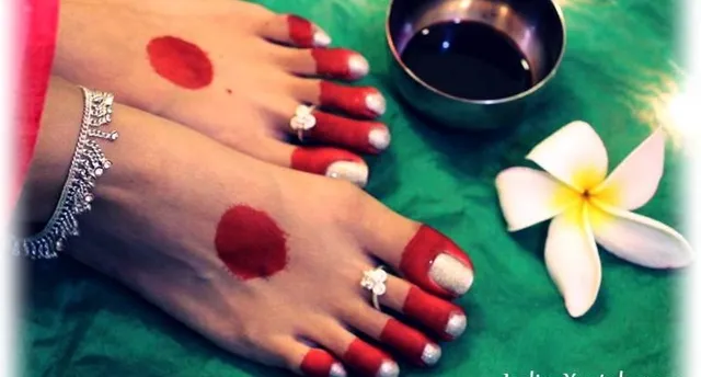 ଏହି ସବୁ ଭୁଲ୍‌ ପାପ ପଦବାଚ୍ୟ ନୁହେଁ; ଏମିତି କ୍ଷେତ୍ରରେ ପତ୍ନୀଙ୍କ ପାଦ ଛୁଇଁଥାନ୍ତି ପତି, ମିଛ ବି ହୋଇଥାଏ ଶହେ ସତ ସହ ସମାନ!