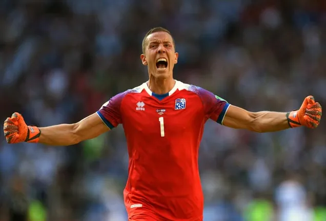 ଅଫ୍‌ ସାଇଡ୍‌: ଚଳଚ୍ଚିତ୍ର ନିର୍ମାତାରୁ ଚର୍ଚିତ ଗୋଲ୍‌ ରକ୍ଷକ