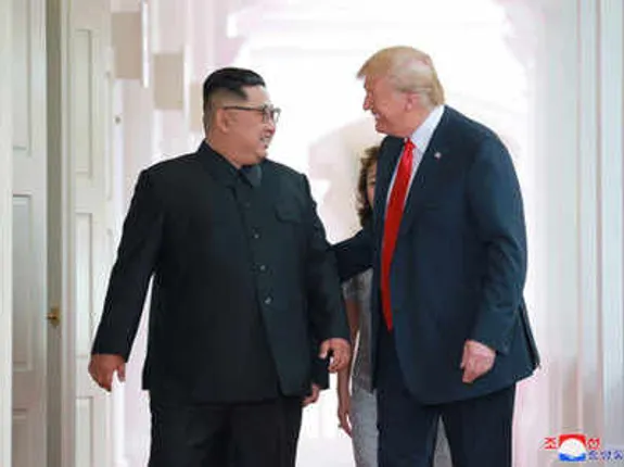 ଟ୍ରମ୍ପ୍‌ଙ୍କ ଘୋଷଣାରେ ପେଣ୍ଟାଗନ୍‌ ବିସ୍ମିତ : ଉତ୍ତର କୋରିଆ ବିରୋଧରେ କଟକଣା ହଟାଇବାକୁ ଟ୍ରମ୍ପ୍‌ଙ୍କ ସଙ୍କେତ