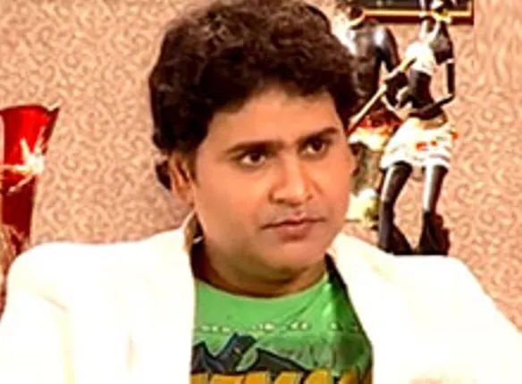 ଦୁଇ ନାୟିକାଙ୍କ ସହ ରୋମାନ୍ସ କରୁଥିବାର ନଜର ଆସିବେ ଏହି ଓଲିଉଡ ନାୟକ 