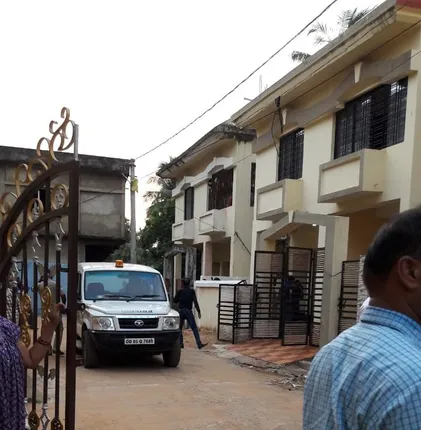 ୩ ଘଣ୍ଟାର ଅପରେସନ୍‌ ପରେ ମୁକୁଳିଲା ଘର