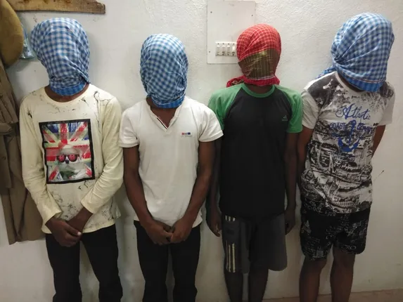 ଡକାୟତି ଉଦ୍ୟମ ପଣ୍ଡ, ୫ ଗିରଫ