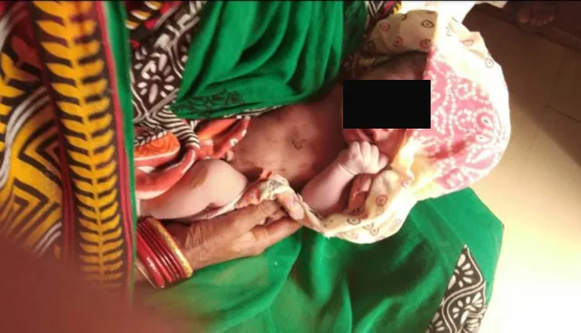 ବାରିପଦା:  ସ୍ୱାମୀ ସହିତ ଝଗଡ଼ା କରି କବାଟ କିଳିି ଘର ଭିତରେ ସନ୍ତାନ ଜନ୍ମ ଦେଲେ ମହିଳା