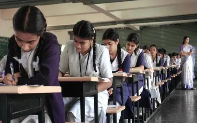 ସିବିଏସ୍‌ଇ ପରୀକ୍ଷାରେ ଆସିବ ସ୍ୱଚ୍ଛତା : ପ୍ରଶ୍ନପତ୍ର ଲିକ୍‌ ରୋକିବାକୁ ନୂଆ ଟେକ୍ନୋଲୋଜି