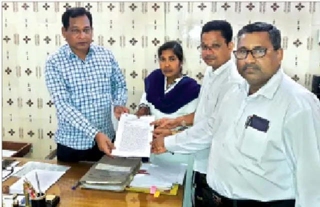 ଅଣସଂଗଠିତ କ୍ଷେତ୍ର ଶ୍ରମିକଙ୍କ ଦୁର୍ଦ୍ଦଶା ବଢ଼ୁଛି:ପ୍ରତିକାର ପାଇଁ ଭାରତୀୟ ମଜଦୁର ସଂଘର ଦାବିପତ୍ର