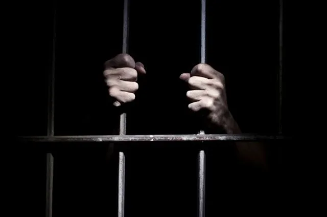 ଅର୍ଥତତ୍ତ୍ୱ ଠକେଇ ମାମଲା : ନିର୍ଦେଶକ ଜଗବନ୍ଧୁ ପଣ୍ଡାଙ୍କୁ ୫ ବର୍ଷ ଜେଲ୍‌