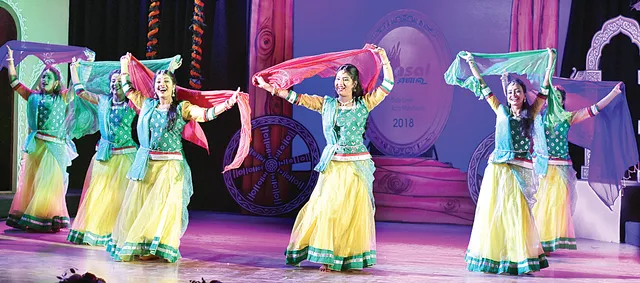 ସହରରେ ଗାଁର ମହକ