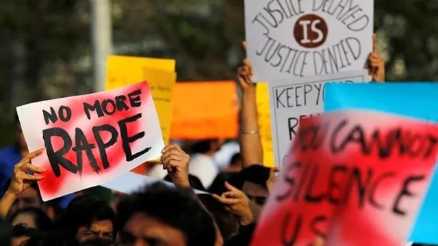 ମିଠାପାନ ଖୋଇ ଇଞ୍ଜିନିୟର୍‌ ଯୁବତୀଙ୍କ ସହ ଦୁଷ୍କର୍ମ କଲେ ପାନ ଦୋକାନୀ