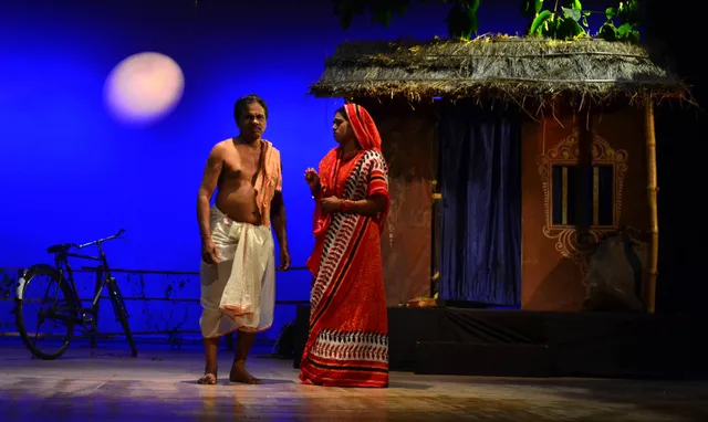 ବୁଡ଼ି ଯାଉଛି ଚାଷ ବେଉସା ନାଟକ ‘ହେ ସ୍ରଷ୍ଟା’