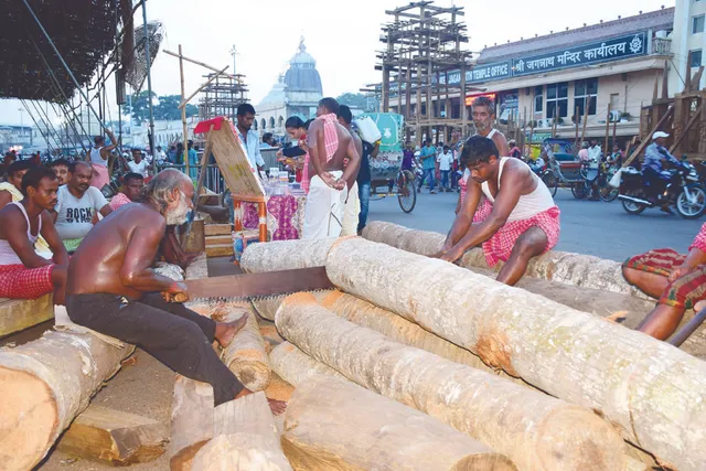 ରଥ ଖଳା ହାଲ୍‌ଚାଲ୍‌: ବଡ଼ ପୋଟଳ ଓ ଢମକ କାମ ଆରମ୍ଭ