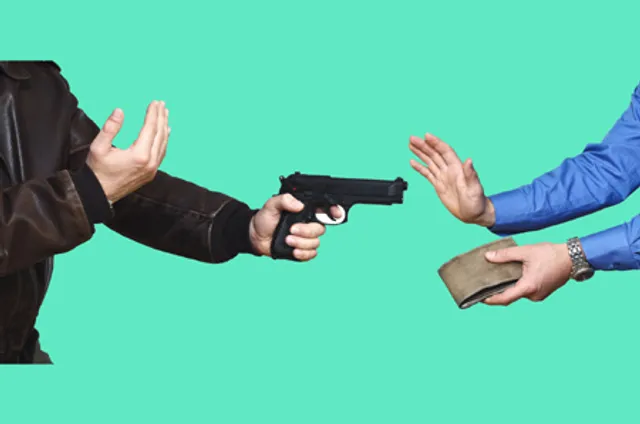 ଫାଇନାନ୍ସ କର୍ମଚାରୀଙ୍କ ପାଖରୁ ୧ଲକ୍ଷ ୮୯ ହଜାର ଟଙ୍କା ଲୁଟିନେଲେ ଦୃବୁର୍ତ୍ତ