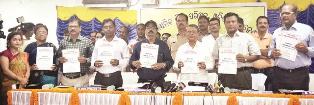 ମୋଟ ପାସ୍‌ହାର ୭୧.୪୭% : ଖୋର୍ଧା ଆଗରେ, ନବରଙ୍ଗପୁର ପଛରେ, ଛାତ୍ରଙ୍କ ତୁଳନାରେ ଛାତ୍ରୀ ୯.୫୫% ଆଗରେ