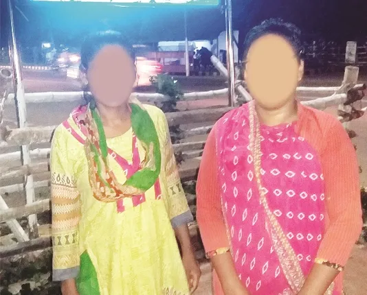 ନାରୀକୁ ନ୍ୟାୟ ଏମିତି : ୧୭ ମାସ ବିତିଗଲା, କେହି ଶୁଣୁନାହାନ୍ତି, ରାଜଧାନୀ ରାସ୍ତାରେ ପାର୍ବତୀ, ଦୈମତୀ; କେବେ ଚେତିବ ମହିଳା ସଂଗଠନ