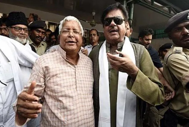 ‘ବିଜେପି ମୋ ଦଳ ହୋଇପାରେ; କିନ୍ତୁ ଲାଲୁ ହେଉଛନ୍ତି ମୋ ପରିବାର’: ବିହାରୀବାବୁ ଶତ୍ରୁଘ୍ନ ସିହ୍ନା