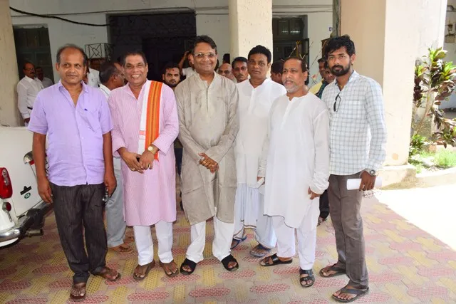 ଶ୍ରୀମନ୍ଦିର ସଂପର୍କିତ ସତ୍ୟପାଠ : ଗଜପତିଙ୍କୁ ଦିଆଯାଉ କ୍ୟାବିନେଟ୍‌ ପାହ୍ୟା, ଶଙ୍କରାଚାର୍ଯ୍ୟଙ୍କ କର୍ତୃତ୍ଵରେ ରହୁ ବଡ଼ଦେଉଳ