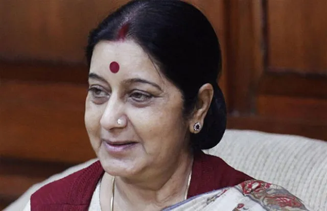 ପାକ୍‌ ସାଂସଦ ସୁଷମାଙ୍କୁ ଭେଟିଲେ: ପୁଲୱାମା ଆକ୍ରମଣରେ ପାକ୍‌ ହାତ ନଥିବା କହିଲେ