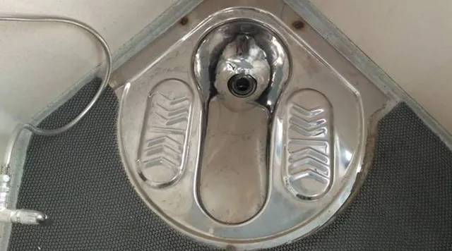 ଟ୍ରେନ୍‌ରେ ଲାଗିବ ବିମାନ ଭଳି ଶୌଚାଳୟ