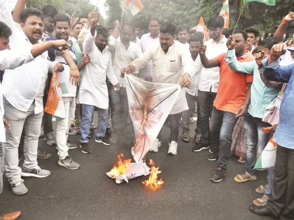 ଯୁବ କଂଗ୍ରେସ ପକ୍ଷରୁ ଅମିତ ଶାହଙ୍କ କୁଶପୁତ୍ତଳିକା ଦାହ