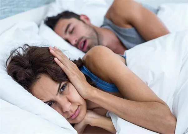 ଘୁଙ୍ଗୁଡ଼ି  ସମସ୍ୟାକୁ ନେଇ ଚିନ୍ତିତ କି? ଏହି  ସହଜ ଉପାୟ ଆପଣାନ୍ତୁ