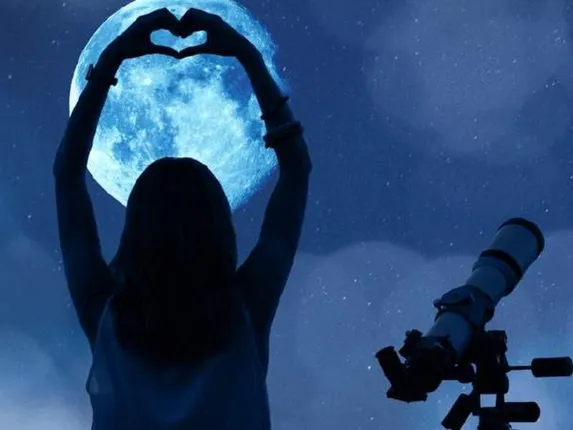 ଚନ୍ଦ୍ର ଗହଣ: ଚନ୍ଦ୍ରର ରଙ୍ଗ କାହିଁକି ହୁଏ ଲାଲ? କ’ଣ ଏହାର ପ୍ରଭାବ ମନୁଷ୍ୟ ଓ ପୃଥିବୀ ଉପରେ? ଏହା କ’ଣ କ୍ଷତିକାରକ? କ’ଣ କହେ ବିଜ୍ଞାନ ଜାଣନ୍ତୁ...