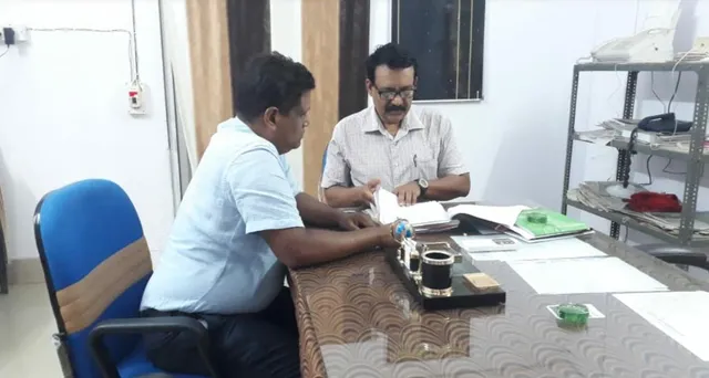 ଟିଟୋ ଲିଙ୍କ୍‌ରେ ସବ୍‌ରେଜିଷ୍ଟର୍‌ ,ତହସିଲ୍‌, ଆର୍‌ଟିଓ, ଯୋଗାଣ ବିଭାଗ ଓ କେନ୍ଦ୍ରାପଡ଼ା ମୁନିସିପାଲିଟିରେ ଭିଜିଲାନ୍ସ ଚଢ଼ାଉ