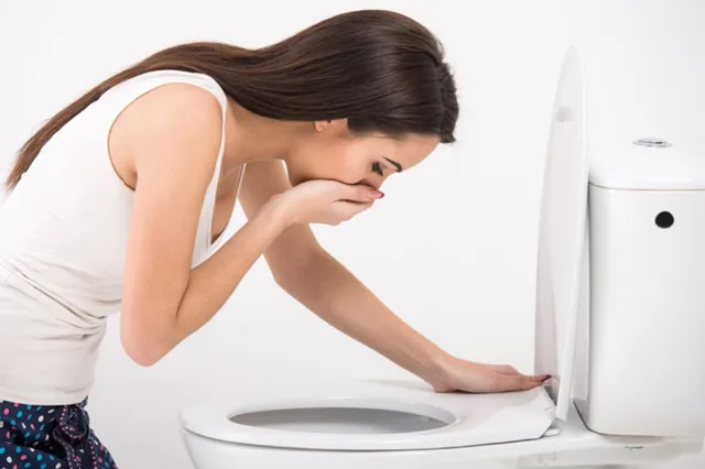 ଫୁଡ୍‌ ପଏଜନିଙ୍ଗ୍‌ ହେଉଛି କି ? ଆପଣାନ୍ତୁ ଏହି ସରଳ ଉପାୟ