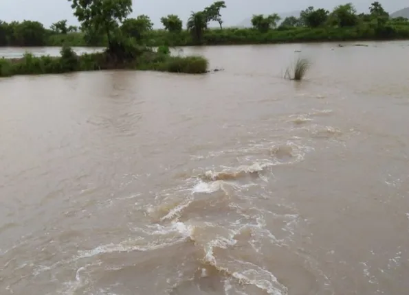 ମହାନଦୀରେ ସମ୍ଭାବିତ ବନ୍ୟା: ୨୪ ଘଣ୍ଟିଆ କଣ୍ଟ୍ରୋଲ ରୁମ ଖୋଲିବାକୁ ଏସ୍‌ଆରସିଙ୍କ ନିର୍ଦ୍ଦେଶ