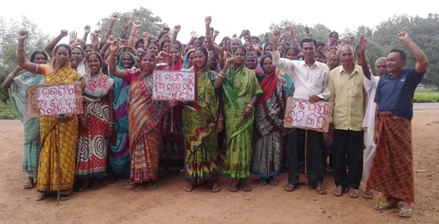 ମଦ ବିରୋଧରେ ଅଣ୍ଟା ଭିଡ଼ିଲେ ମହିଳା : ବିକିଲେ ୫ ହଜାର, ପିଇଲେ ୩ ହଜାର ତଣ୍ଡ