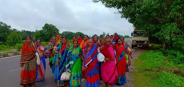 ଚିଲିକା ବ୍ଲକ୍‌ ସିଙ୍ଗେଶ୍ୱର ପଞ୍ଚାୟତ ଅଧୀନ କୁମ୍ଭୀରପଡ଼ା ସ୍ଥିତ ଶ୍ରୀ ଜଗନ୍ନାଥ ସଂସ୍କୃତି ପ୍ରଚାରିକାମାନଙ୍କ ପୁରୀ ପଦଯାତ୍ରା