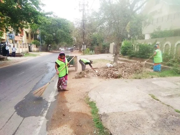 କାହା ସ୍ୱାର୍ଥରେ ସ୍ବଚ୍ଛ ଭାରତ ଅଭିଯାନ ସେଲ୍‌ ସେଲ୍‌ : ସଫେଇ ସଂସ୍ଥାଙ୍କ ଟଙ୍କାରେ ବିଏମ୍‌ସି ବାବୁ ଖେଳୁଛନ୍ତି