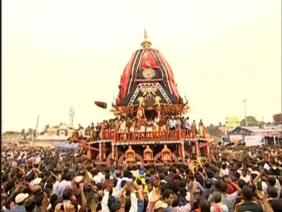 ନିର୍ଦ୍ଧାଧାରିତ ସମୟ ପୂର୍ବରୁ ଗଡ଼ିଲା ଦେବୀ ସୁଭଦ୍ରାଙ୍କ ଦେବଦଳନ ରଥ