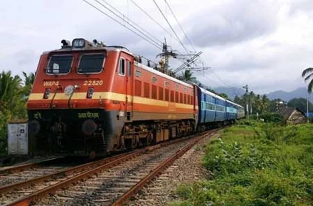 ପୁରୀକୁ ଟ୍ରେନ୍‌ ଚଳାଚଳ ଗୁରୁତର ବାଧାପ୍ରାପ୍ତ