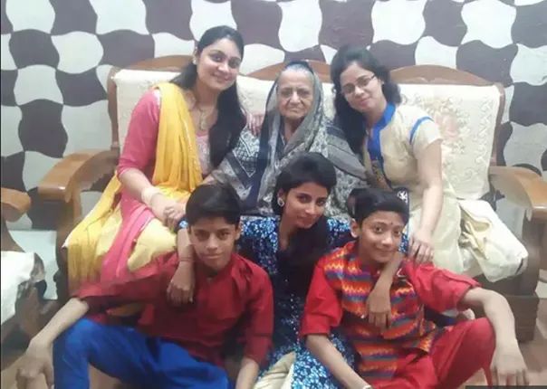 ପରିବାରର ୧୦ ସଦସ୍ୟଙ୍କୁ ଆତ୍ମହତ୍ୟା କରାଇଥିବା ଲଲିତ ଶରୀରରେ ବାପାଙ୍କ ଭୂତ ସବାର ହୋଇଥିଲା