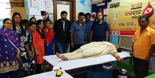 ଡଲ୍‌ସ ଆଣ୍ଡ ଡୁନ୍‌ସ କିଡ୍‌ଜି ପକ୍ଷରୁ ରକ୍ତଦାନ ଶିବିର