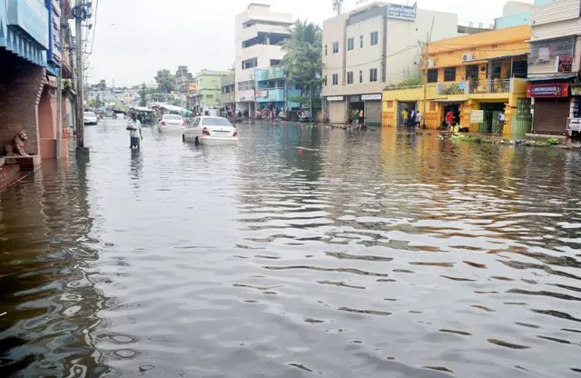 ଅଧା ରାଜ୍ୟ ଉବୁଟୁବୁ : ବାଇଶି ପାହାଚ ଛୁଇଁଲା ପାଣି