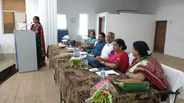 ବିଜେବି କଲେଜରେ ଲିଙ୍ଗ ସଚେତନତା କର୍ମଶାଳା : ଲିଙ୍ଗ ବୈଷମ୍ୟ ଦୂର ପାଇଁ ଛାତ୍ରଛାତ୍ରୀ ଆଗେଇ ଆସନ୍ତୁ