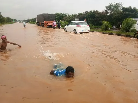 ବର୍ଷା ଜନିତ ପରିସ୍ଥିତି ନିୟନ୍ତ୍ରଣ କରିବାରେ ସରକାର ସଫଳ: ବିଜେଡି